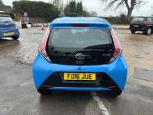 Toyota AYGO VVT-i x-cite