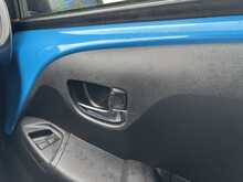 Toyota AYGO VVT-i x-cite