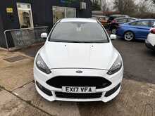 Ford Focus T EcoBoost ST-2