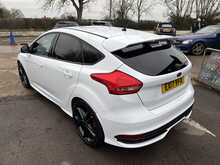 Ford Focus T EcoBoost ST-2