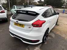 Ford Focus T EcoBoost ST-2