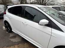 Ford Focus T EcoBoost ST-2