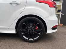 Ford Focus T EcoBoost ST-2