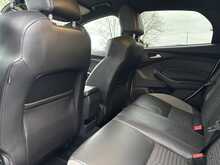 Ford Focus T EcoBoost ST-2