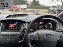 Ford Focus T EcoBoost ST-2