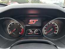 Ford Focus T EcoBoost ST-2