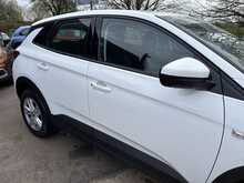 Vauxhall Grandland X Turbo SE