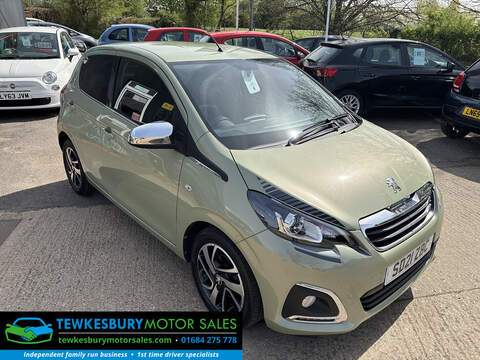 1.0 Collection Hatchback 5dr Petrol Manual Euro 6 (s/s) (72 ps)