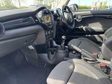 MINI Hatch Cooper