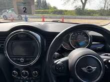MINI Hatch Cooper