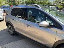 Peugeot 2008 PureTech Allure Premium