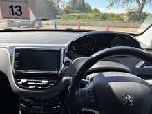 Peugeot 2008 PureTech Allure Premium