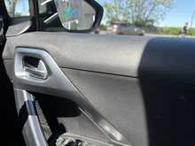 Peugeot 2008 PureTech Allure Premium