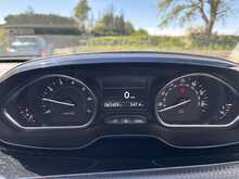 Peugeot 2008 PureTech Allure Premium