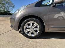 Honda Jazz i-VTEC ES