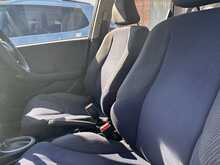 Honda Jazz i-VTEC ES