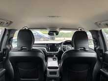 Volvo V60 B3 MHEV Momentum