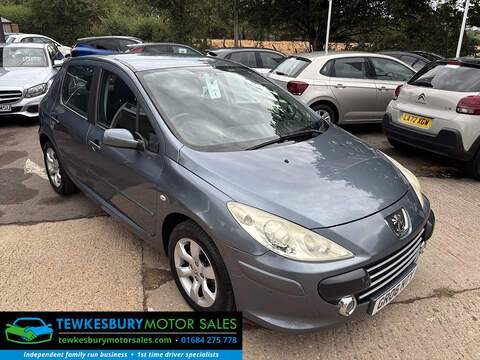 1.6 HDi S Hatchback 5dr Diesel Manual (129 g/km, 110 bhp)
