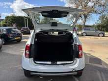 Dacia Duster dCi Laureate