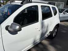 Dacia Duster dCi Laureate