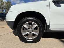 Dacia Duster dCi Laureate