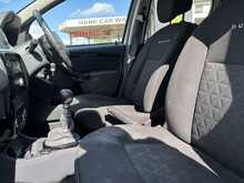 Dacia Duster dCi Laureate