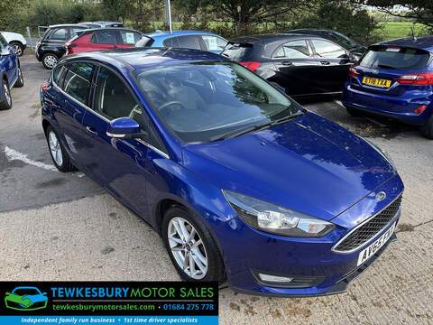 1.0T EcoBoost Zetec Hatchback 5dr Petrol Manual Euro 6 (s/s) (100 ps)