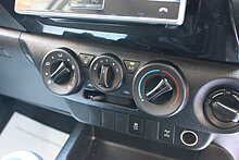 Toyota Hilux D-4D Active