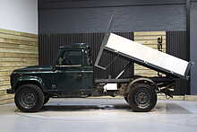 Land Rover Defender 130 D Tipper