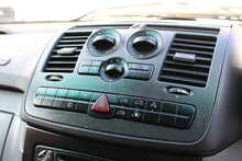 Mercedes-Benz Vito 8 Seat Window Van