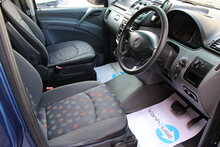 Mercedes-Benz Vito 8 Seat Window Van