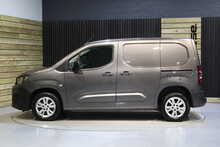 Peugeot Partner BlueHDi 1000 Asphalt Premium