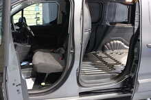 Peugeot Partner BlueHDi 1000 Asphalt Premium