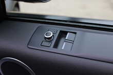 Land Rover Discovery SD V6 HSE