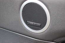 Land Rover Discovery SD V6 HSE