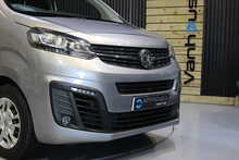 Vauxhall Vivaro Turbo D 2900 Sportive
