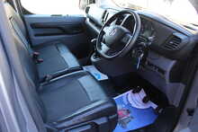 Vauxhall Vivaro Turbo D 2900 Sportive