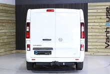 Vauxhall Vivaro CDTi 2900 BiTurbo ecoTEC Limited Edition Nav