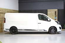 Vauxhall Vivaro CDTi 2900 BiTurbo ecoTEC Limited Edition Nav