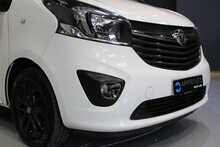 Vauxhall Vivaro CDTi 2900 BiTurbo ecoTEC Limited Edition Nav