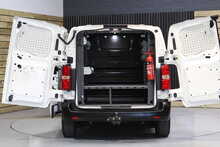 Vauxhall Vivaro Turbo D 3100 Edition