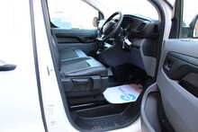 Vauxhall Vivaro Turbo D 3100 Edition