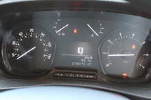 Vauxhall Vivaro Turbo D 3100 Edition