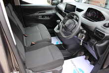 Peugeot Partner BlueHDi 1000 Professional Premium