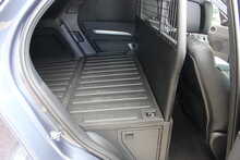 Land Rover Discovery D300 MHEV Dynamic HSE