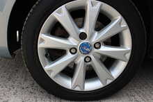 Ford Fiesta Zetec 1.25 Hatchback 5dr Petrol Manual (133 g/km, 81 bhp)