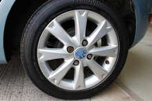 Ford Fiesta Zetec 1.25 Hatchback 5dr Petrol Manual (133 g/km, 81 bhp)