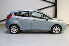 Ford Fiesta Zetec 1.25 Hatchback 5dr Petrol Manual (133 g/km, 81 bhp)