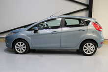 Ford Fiesta Zetec 1.25 Hatchback 5dr Petrol Manual (133 g/km, 81 bhp)
