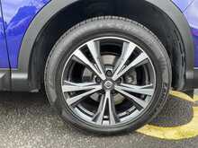 Nissan Qashqai 1.3 DIG-T N-Connecta SUV 5dr Petrol Manual Euro 6 (s/s) (140 ps) - U1040